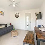 Apartment Avec Climatisation, Proche Golf Et Ile Des Loisirs Agde
